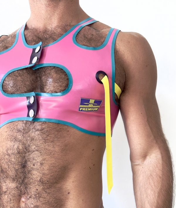 Rubber, Latex Crop Harness Top in Pink mit HEAVYTOOL Logo und Knopfleiste, unisex fashion